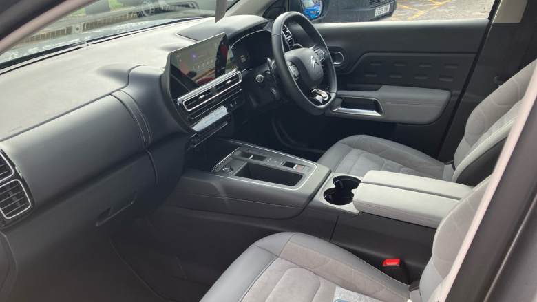 Citroen C5 Aircross 1.2 Hybrid 136 E-series 5dr e-DCS6 Petrol Hatchback